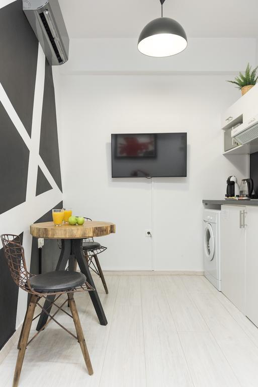 Acropolis Cozy Studio By Livin Urbban Atenas Exterior foto